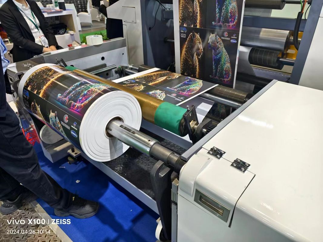 紙袋と箱袖型フレクソ印刷機 最大630mmの印刷幅
