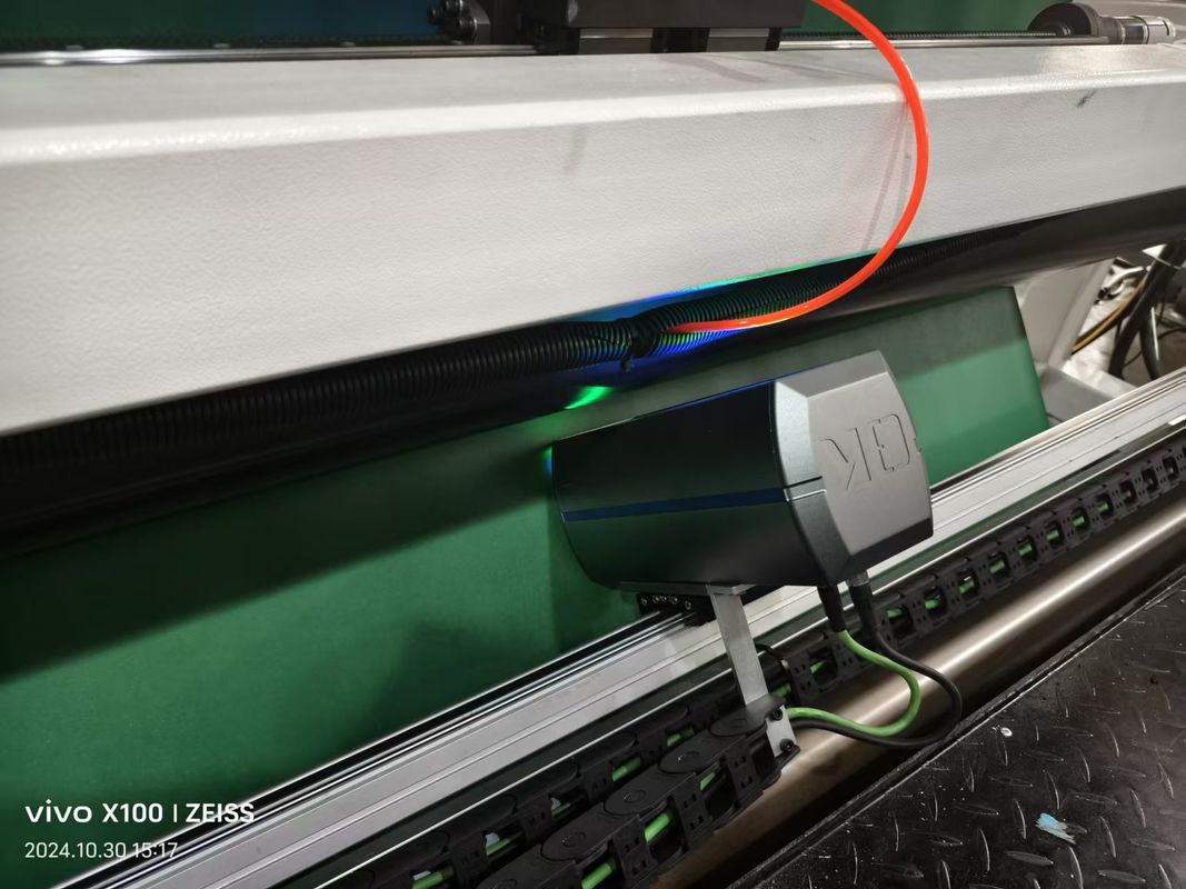 異なる印刷速度のためのモータースピードの周波数制御キャスカディングフレックス印刷機
