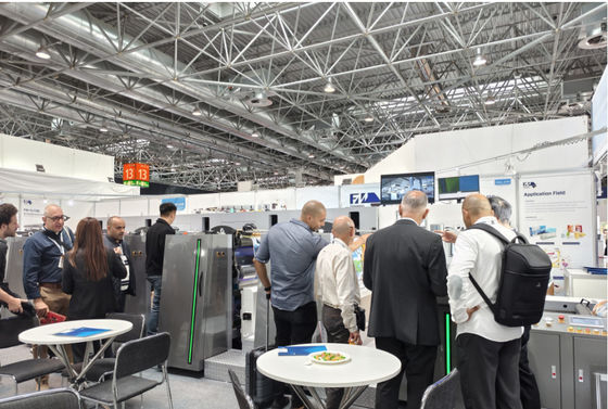 印刷機 紙カップ カートンバッグ パッケージ 39.5 ワット 幅 150m/min 速度 PLC コントロール 水ベース